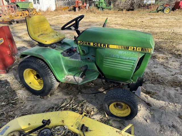 Image of John Deere 216 equipment image 4