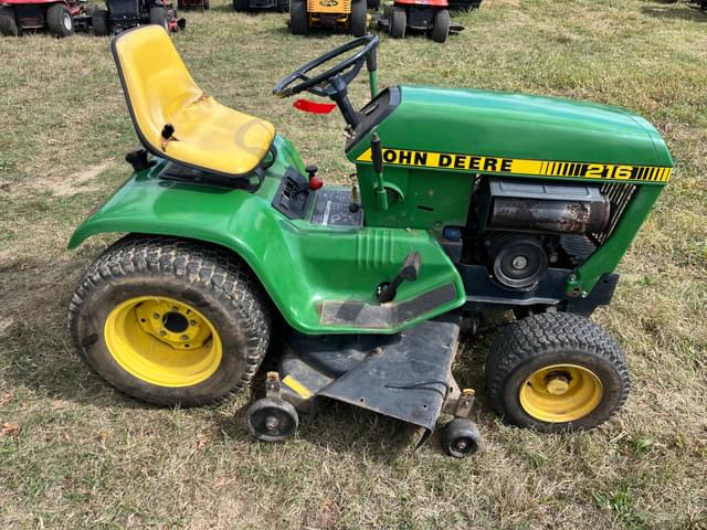 Image of John Deere 216 equipment image 4