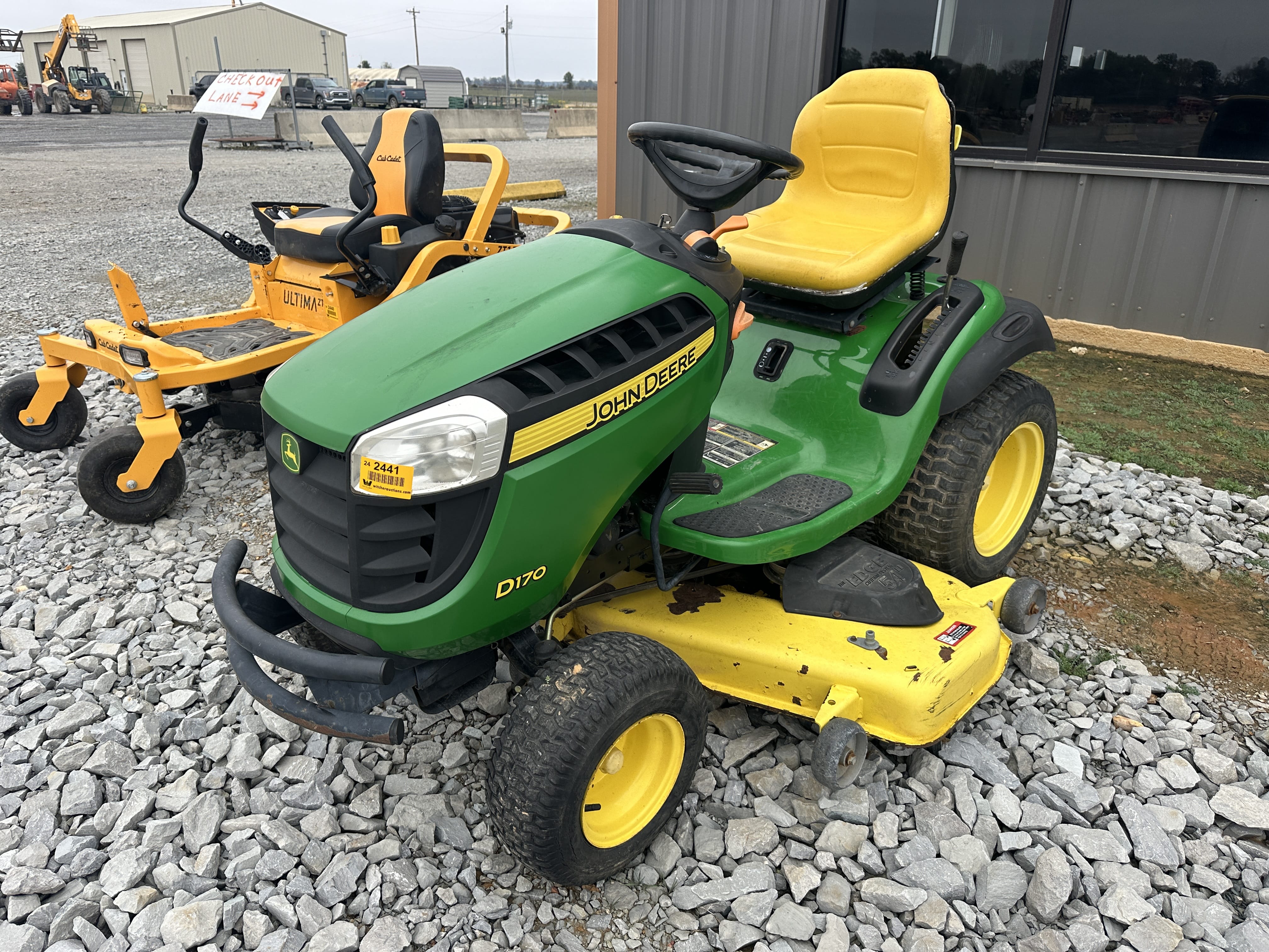 Main image John Deere D170