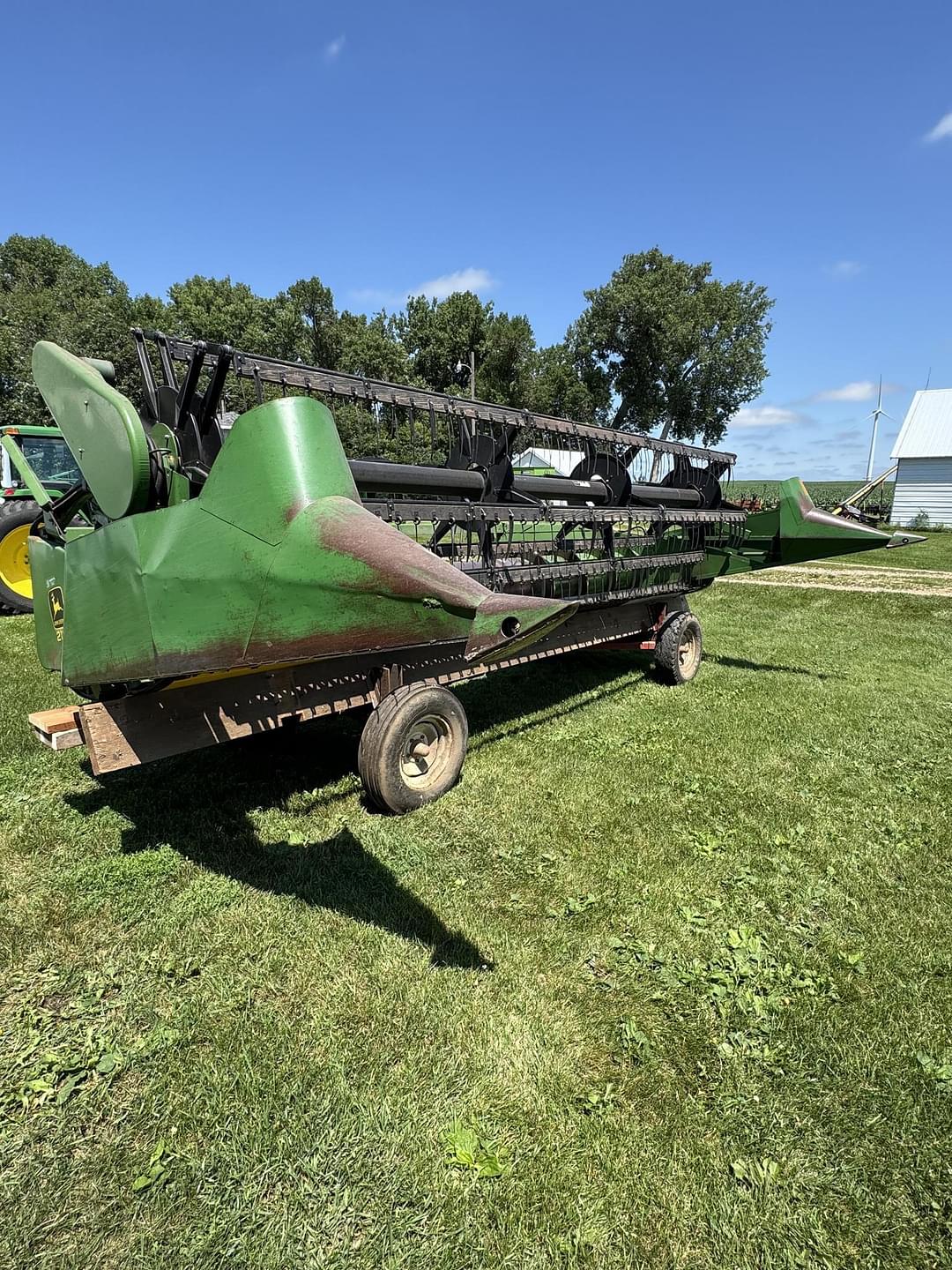 Image of John Deere 218 Primary image