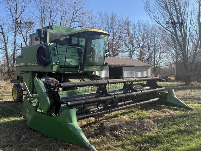 Image of John Deere 218F equipment image 2