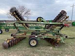 Main image John Deere 220 6