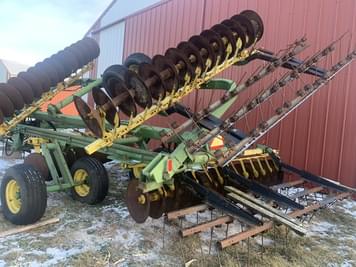 Main image John Deere 220