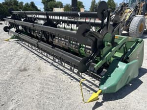 John Deere 220 Image