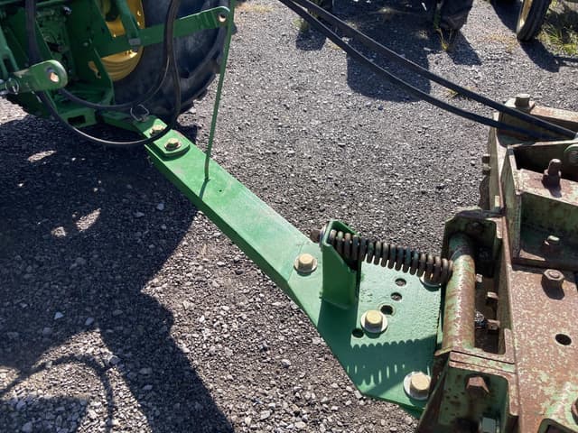 Image of John Deere 220 equipment image 4