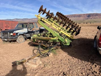 Main image John Deere 220