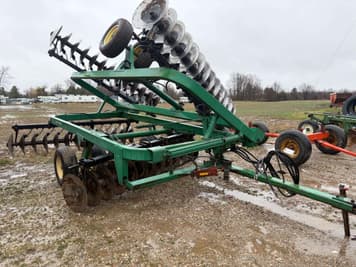 Main image John Deere 220