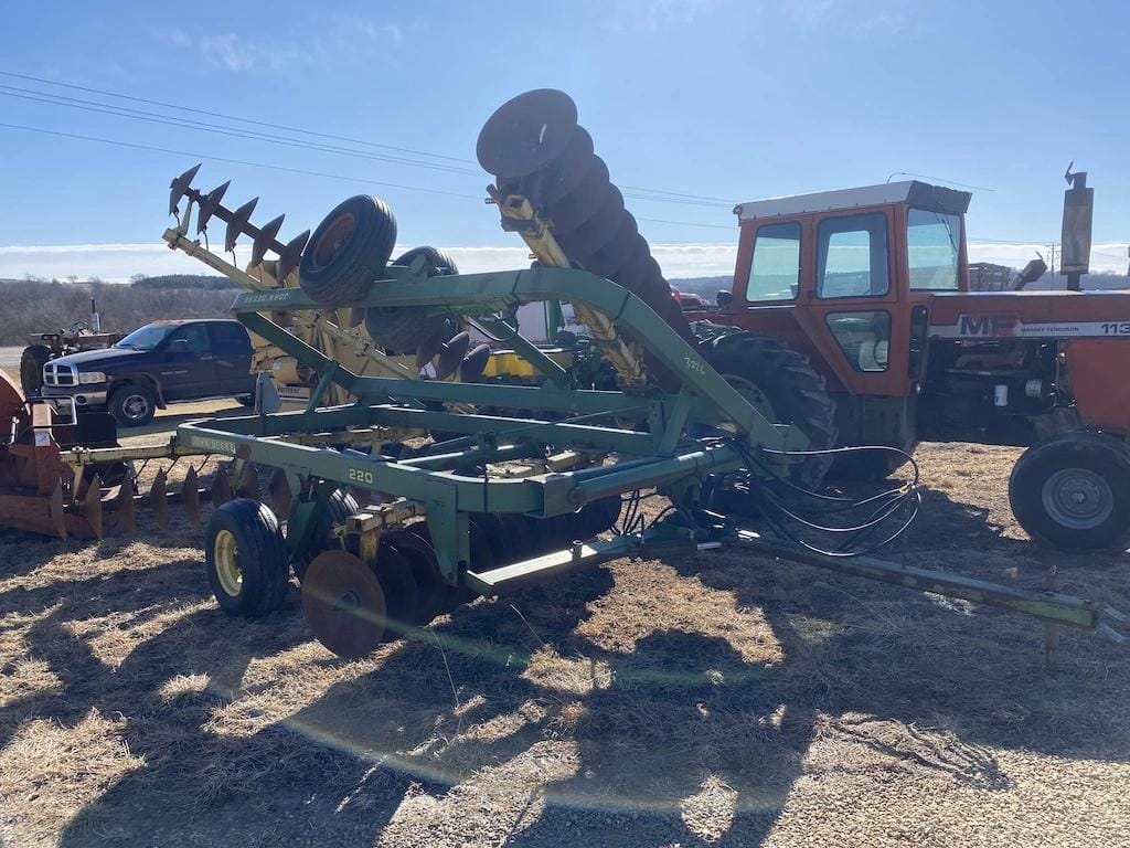 Main image John Deere 220