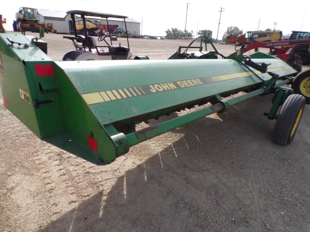 Image of John Deere 220 equipment image 3