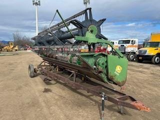 John Deere 220 Equipment Image0