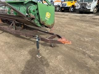 Image of John Deere 220 equipment image 1