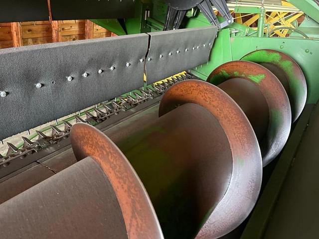 Image of John Deere 220 equipment image 3