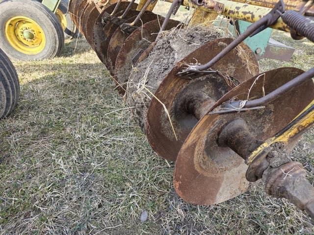 Image of John Deere 220 equipment image 3