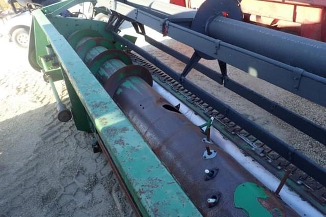 Image of John Deere 220 equipment image 2