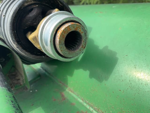 Image of John Deere 220 equipment image 3