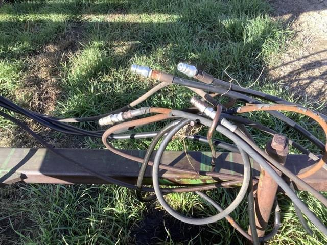 Image of John Deere 220 equipment image 4