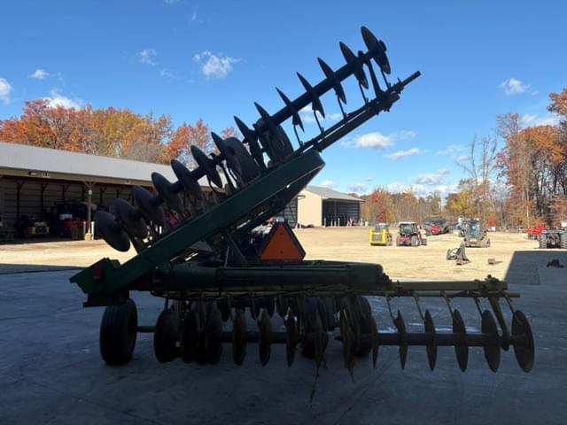 Image of John Deere T0220 equipment image 3