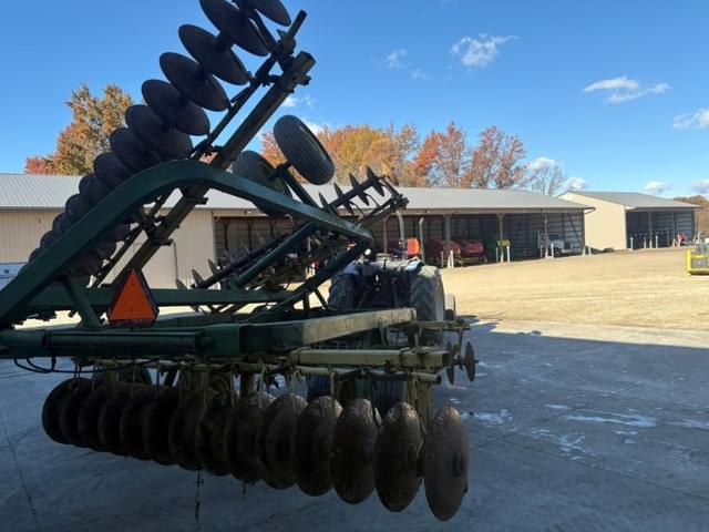 Image of John Deere T0220 equipment image 2