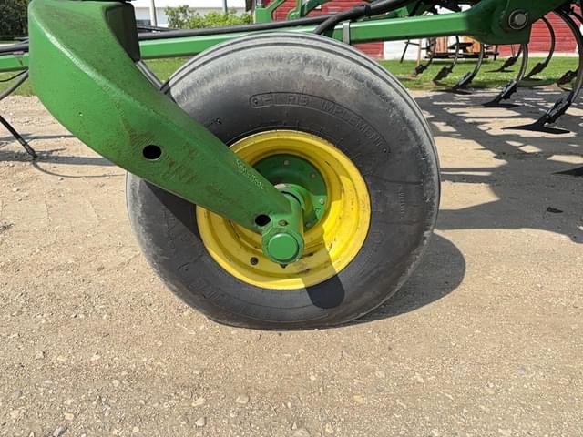 Image of John Deere 2200 equipment image 1