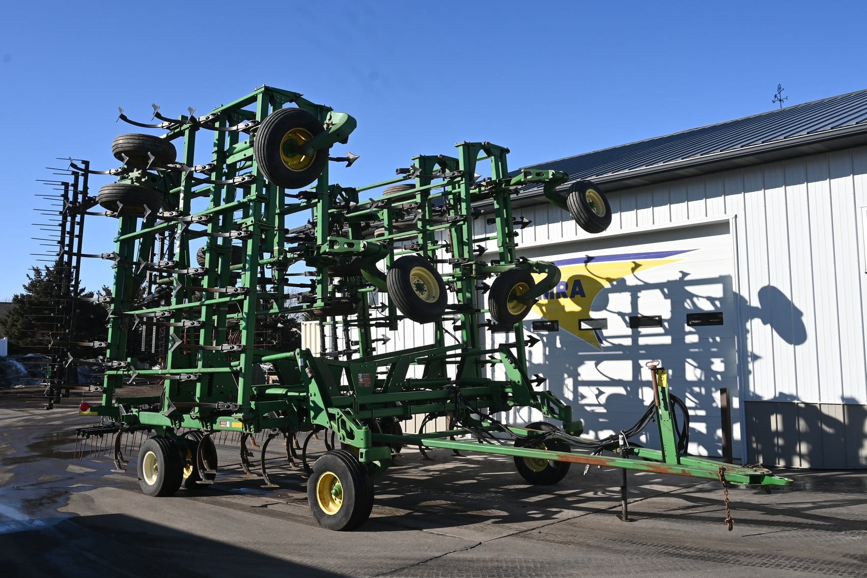 John Deere 2200 Equipment Image0