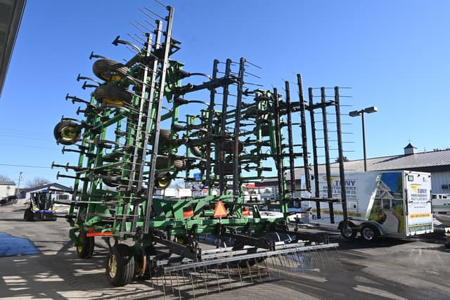 Image of John Deere 2200 equipment image 4