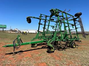 John Deere 2200 Equipment Image0