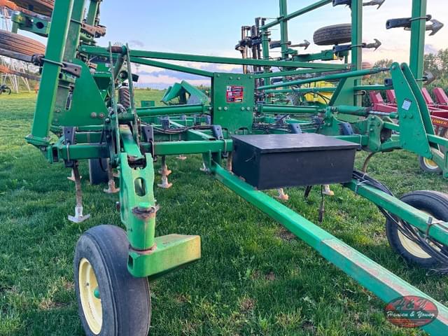 Image of John Deere 2200 equipment image 3