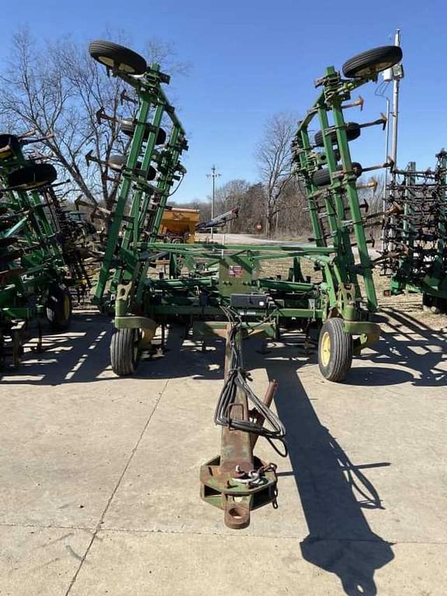 Image of John Deere 2200 equipment image 4