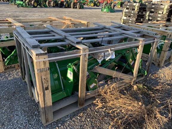 John Deere 220R Image