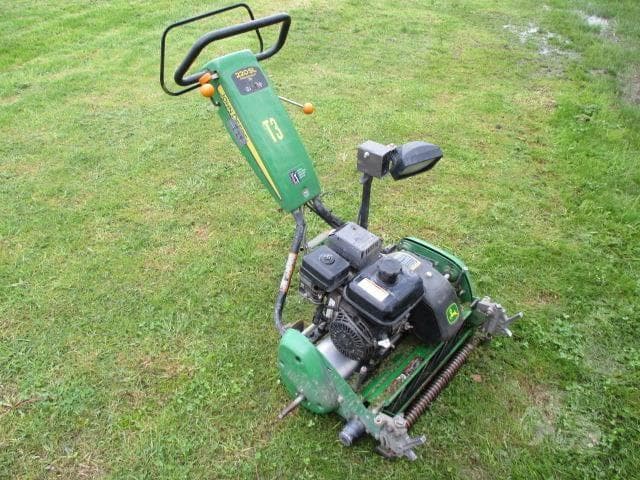 Image of John Deere 220SL equipment image 2