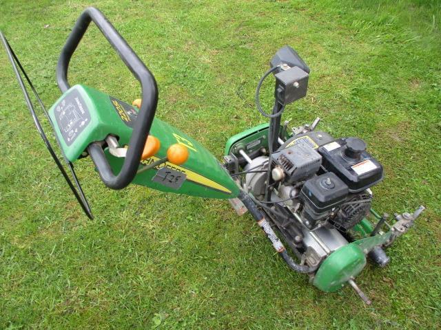 Image of John Deere 220SL equipment image 2