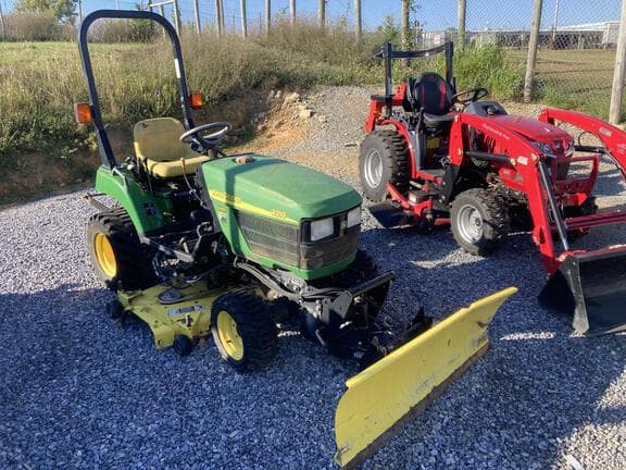 Image of John Deere 2210 equipment image 4