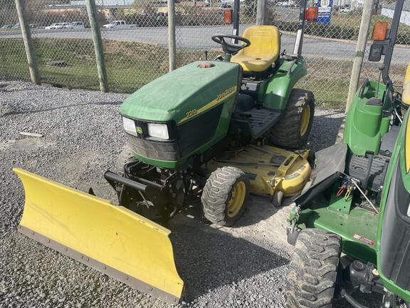 Image of John Deere 2210 equipment image 4