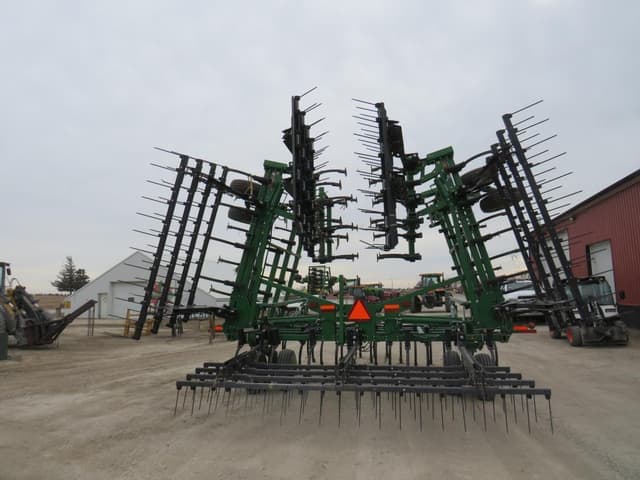 Image of John Deere 2210 equipment image 3