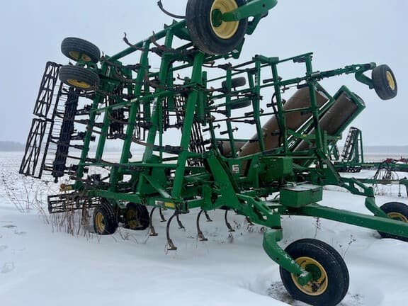 Image of John Deere 2210 equipment image 4