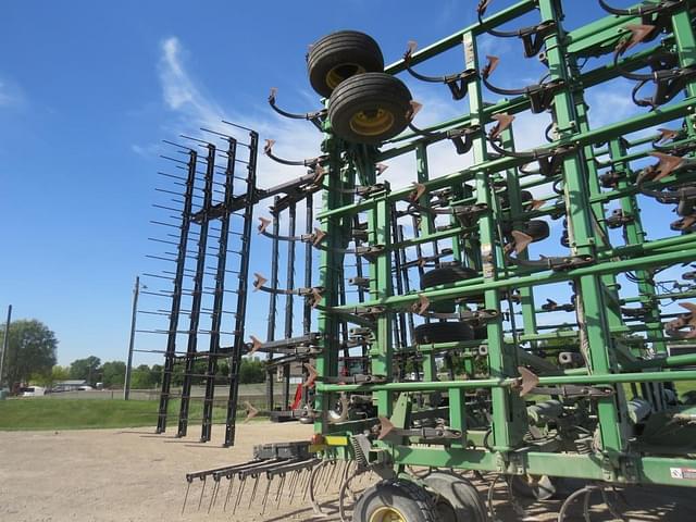 Image of John Deere 2210 equipment image 3