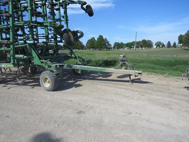 Image of John Deere 2210 equipment image 1