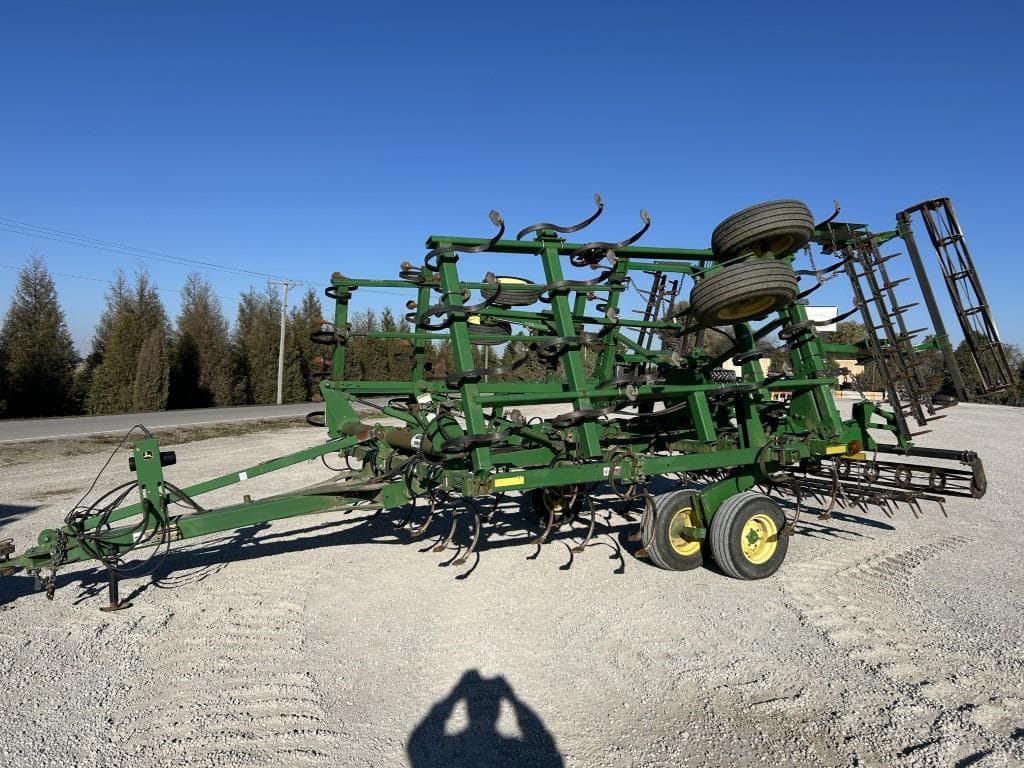 Image of John Deere 2210 Primary image