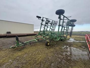 Main image John Deere 2210