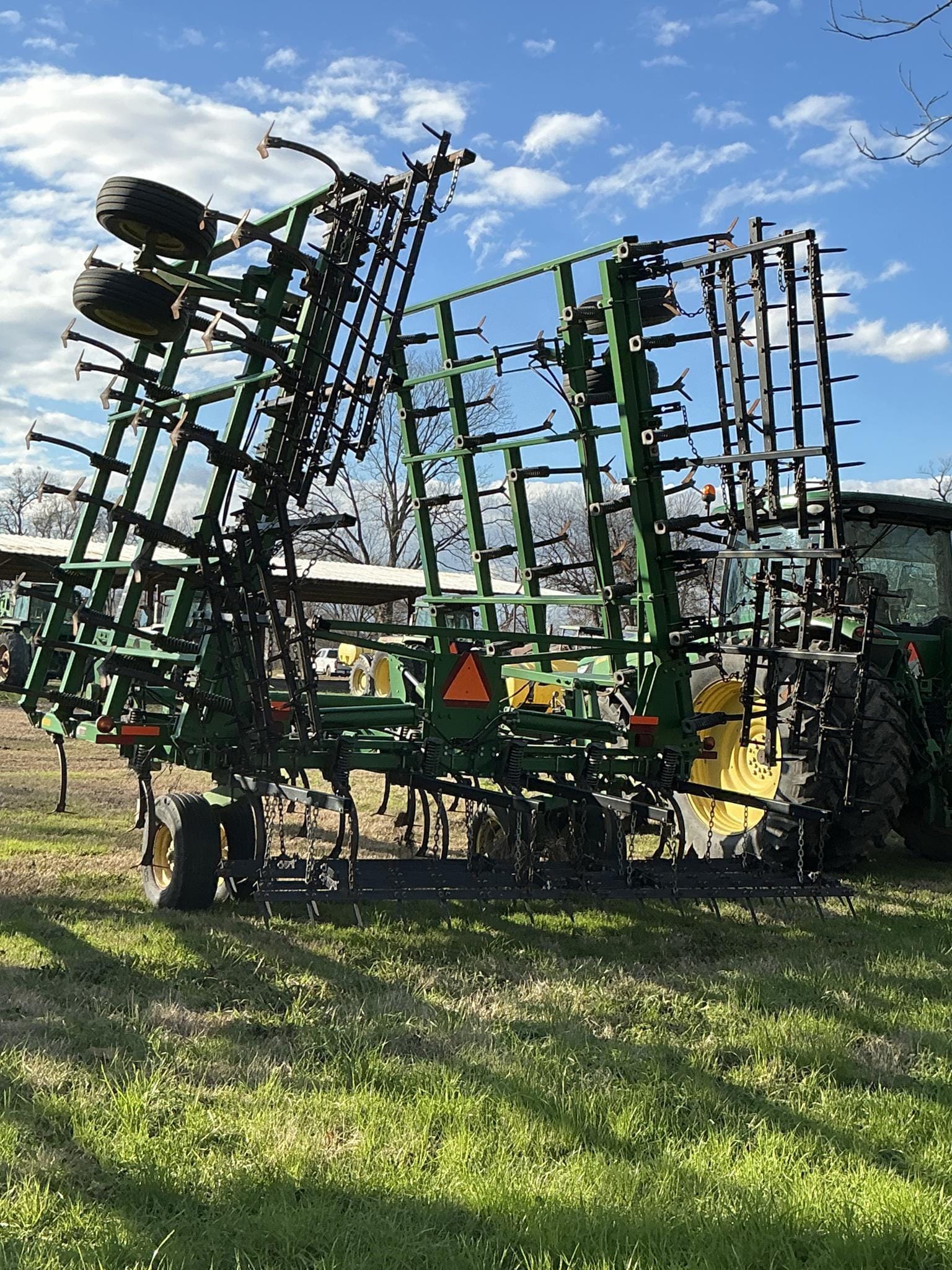 John Deere 2210 Equipment Image0