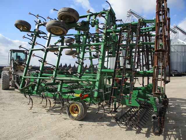 Image of John Deere 2210L equipment image 4