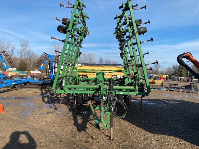 Image of John Deere 2210 equipment image 1