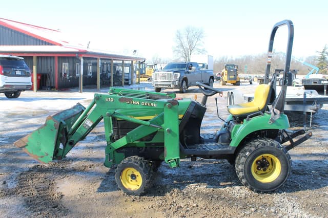 Image of John Deere 2210 equipment image 1