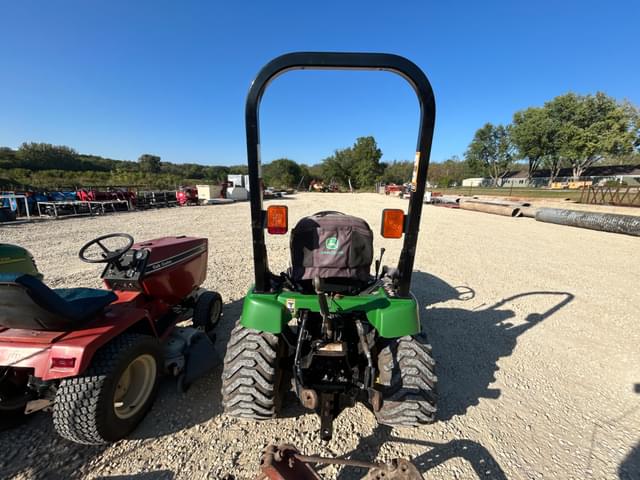 Image of John Deere 2210 equipment image 3