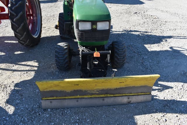 Image of John Deere 2210 equipment image 4