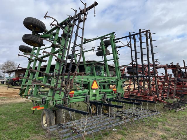 Image of John Deere 2210 equipment image 3