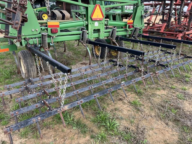 Image of John Deere 2210 equipment image 4