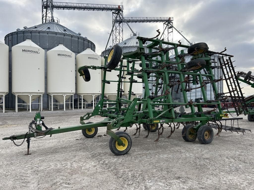 Image of John Deere 2210 Primary image