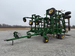 2013 John Deere 2210 Image