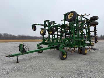 Main image John Deere 2210